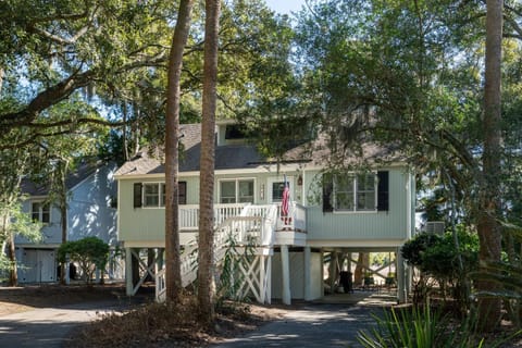 546 Tarpon Pond Cottage House in Seabrook Island