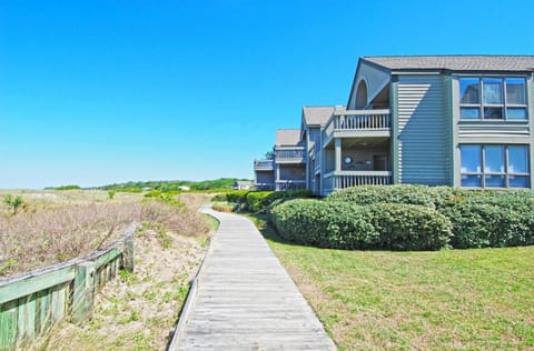 1325 Pelican Watch Villa House in Seabrook Island