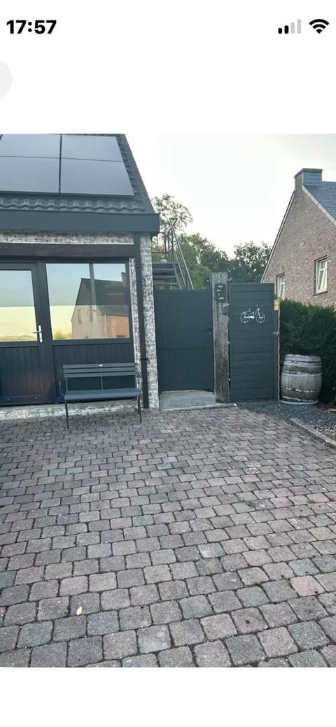 Studio chez Dimi et Mary Apartment in Wallonia, Belgium