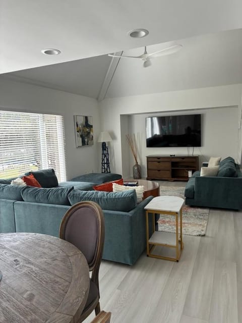 736 Spinnaker Beach House House in Seabrook Island