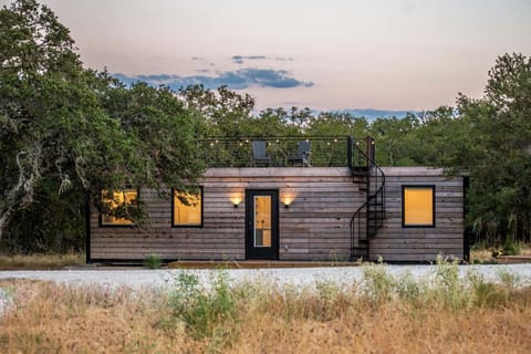 New! The Texas Longhorn-Luxury Container Home House in Fredericksburg