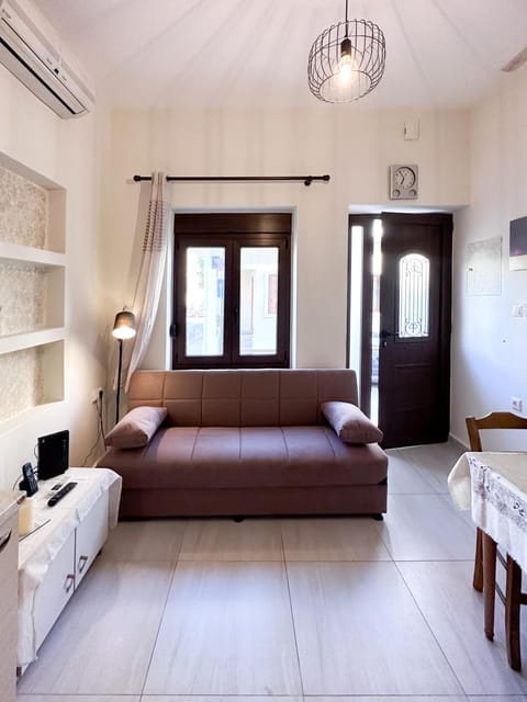 Living room, air conditioner