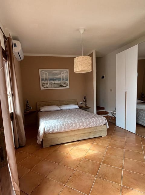 Bed, Photo of the whole room, Bedroom, wardrobe