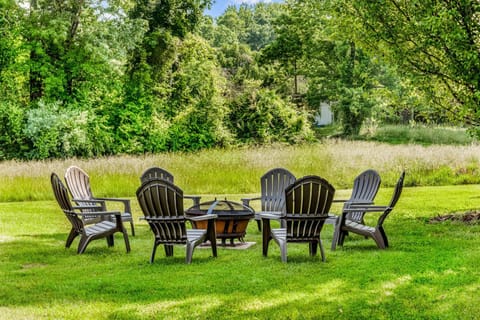 Justus Bluff House in Hendersonville