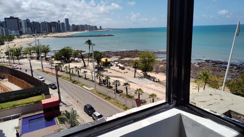 Communal lounge/ TV room, Sea view