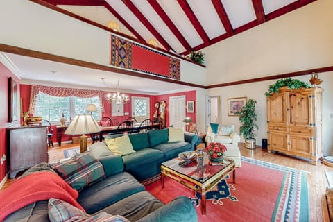 Cobb House House in Highlands