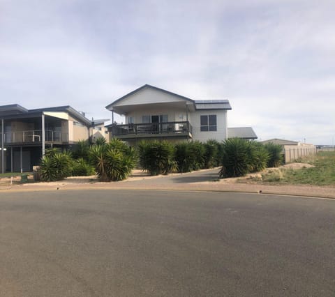 Property building, Street view