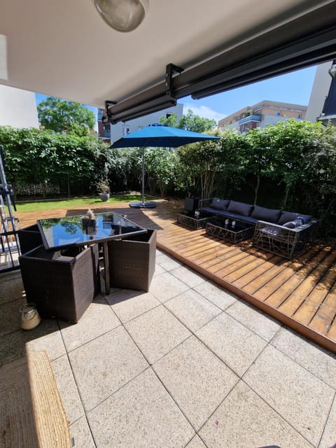 Patio, Garden, Balcony/Terrace, Garden view