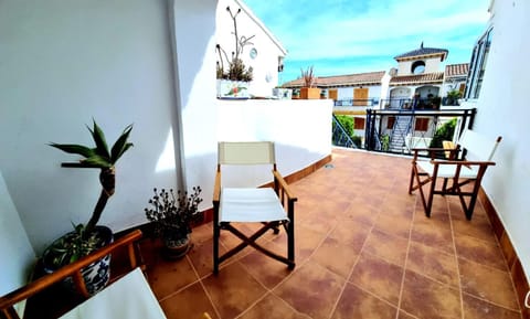 Facade/entrance, View (from property/room), Balcony/Terrace, Balcony/Terrace