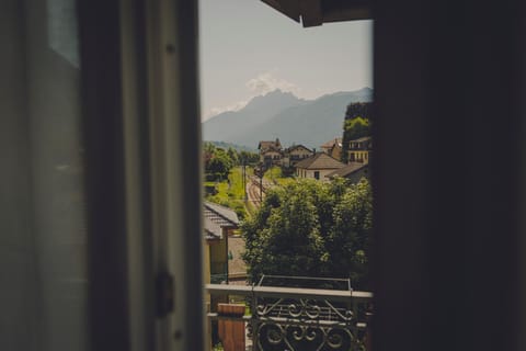 City view, Quiet street view