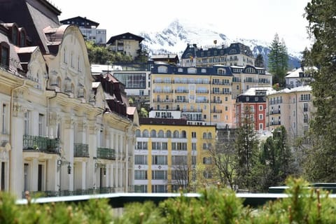 Brand-new, central apartment w/ VIEWS Apartment in Bad Hofgastein
