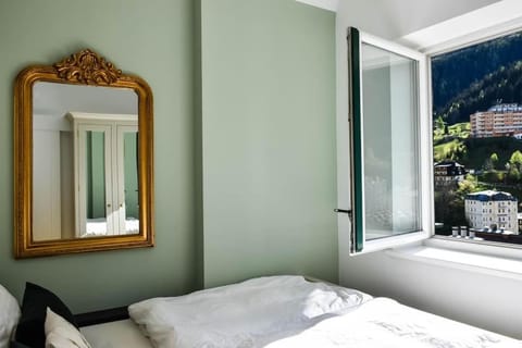 Brand-new, central apartment w/ VIEWS Apartment in Bad Hofgastein