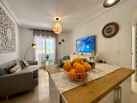 TV and multimedia, Living room, Seating area, Evening entertainment