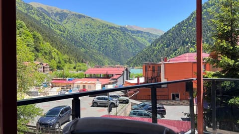 Spring, Day, Natural landscape, Mountain view, Parking