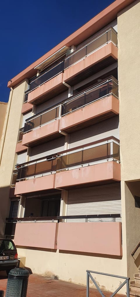 Bandol and Beach pour 2 à 3 personnes Apartment in French Riviera