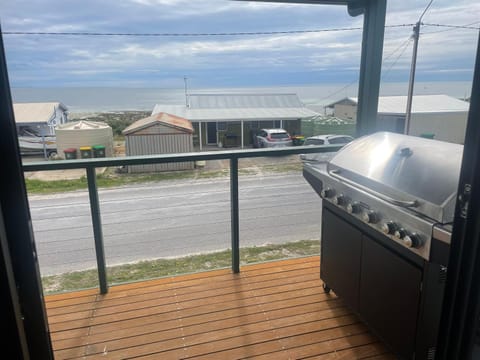 BBQ facilities, Balcony/Terrace, Sea view