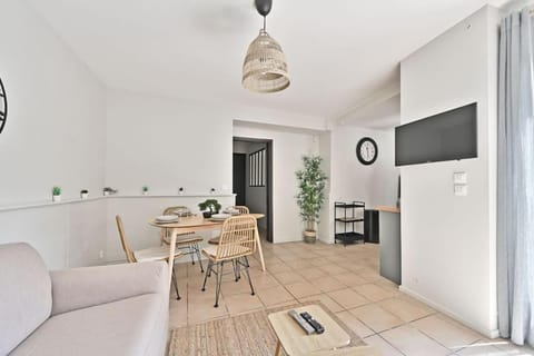 TV and multimedia, Kitchen or kitchenette, Living room, Seating area, Dining area, pet friendly