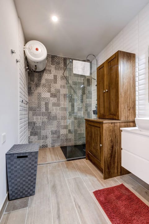 Designer 1 bed Maisonette Swieqi by Homely Apartment in Saint Julians