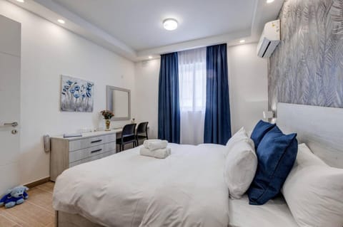 Designer 1 bed Maisonette Swieqi by Homely Apartment in Saint Julians