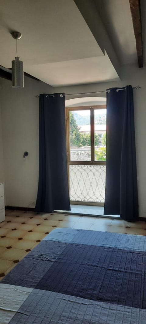 Ferry House Apartment in La Spezia