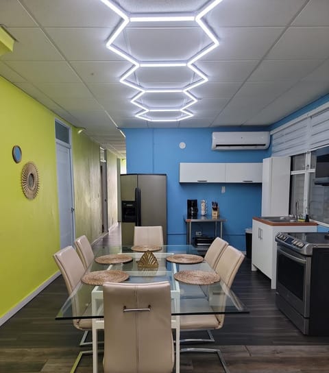 Kitchen or kitchenette, Living room, Dining area, oven, air conditioner