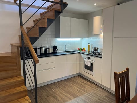 Coffee/tea facilities, Kitchen or kitchenette, dishwasher, minibar, pet friendly, stove, toaster