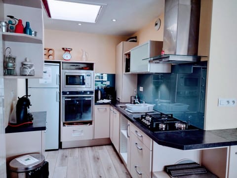 Le City, centre ville, Wifi petit parking linge de maison fournis Apartment in Vannes