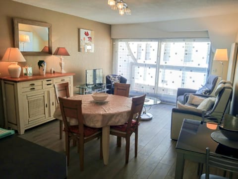 Le City, centre ville, Wifi petit parking linge de maison fournis Apartment in Vannes