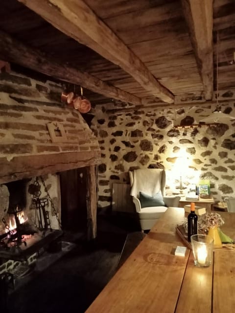 Gîte L'Oustalou House in Auvergne-Rhône-Alpes
