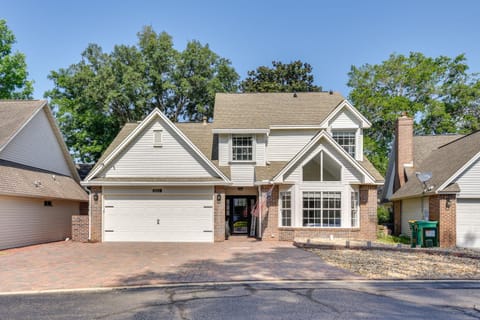 Charming Coastal Home 6 Mi to Choctawhatchee Bay! House in Alabama