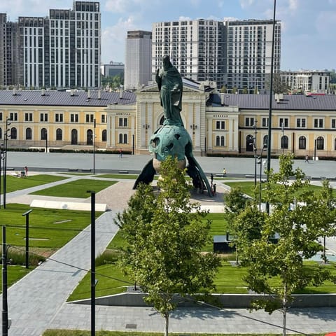 Nearby landmark, City view, Landmark view, Location