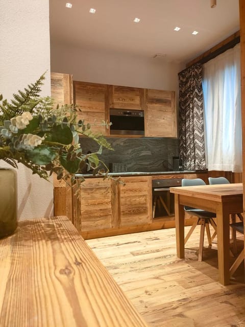Fior di Roccia Apartments- in centro Cervinia, sauna privata, Matterhorn dream House in Breuil-Cervinia