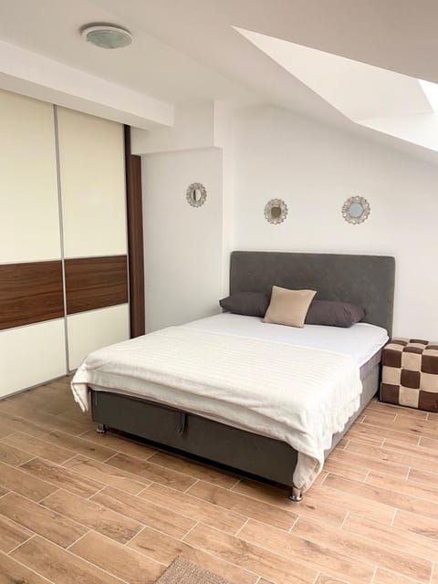 Bed, wardrobe
