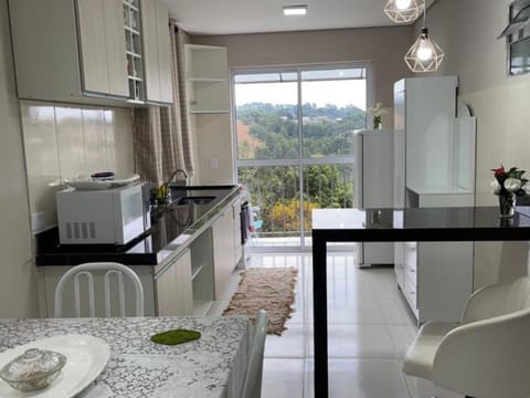 Dining area, minibar, pet friendly, stove