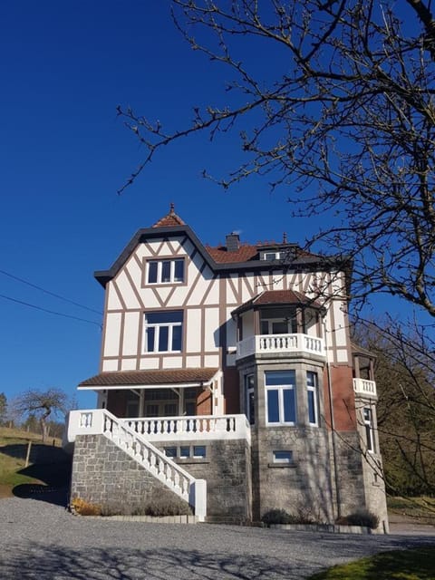 Les 3 Soeurs House in Wallonia, Belgium
