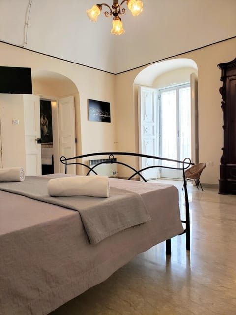 View (from property/room), Photo of the whole room, Bedroom