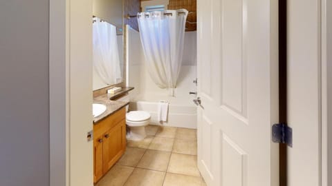 Sooke Harbour Getaway House in Vancouver Island