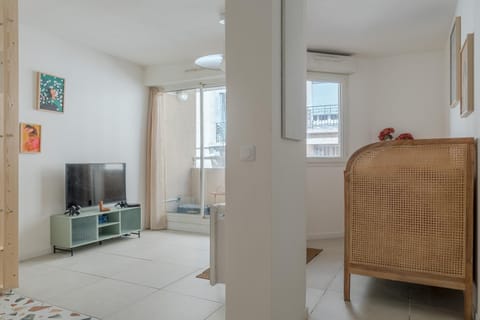 Charmant T2 avec balcon - Chaves Apartment in Marseille