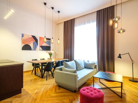 Living room, Seating area, Dining area