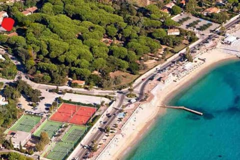 A 2 min des plages Clim parking Apartment in Sainte-Maxime