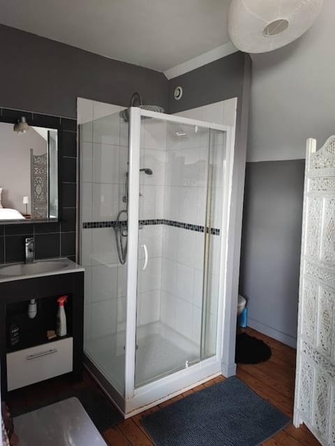 Chambre chez Jan-Nicolas et Sylvie Vacation rental in Le Mans