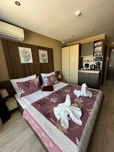 Sea View Private Studio Paradiso B 509 Apartment in Nessebar