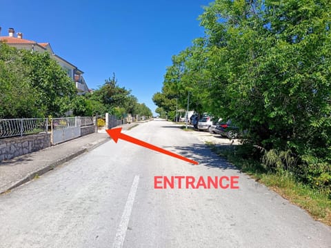 Mobile Home Lana Campground/ 
RV Resort in Murter