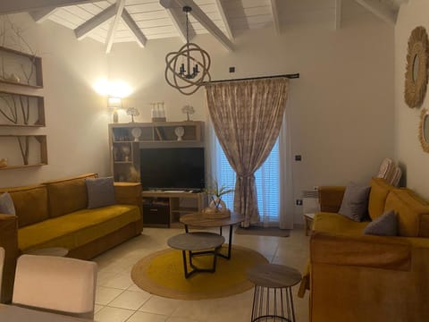 Elais House Methoni Apartment in Messenia