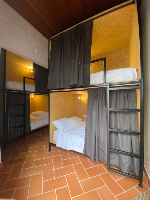Bed, Photo of the whole room, bunk bed