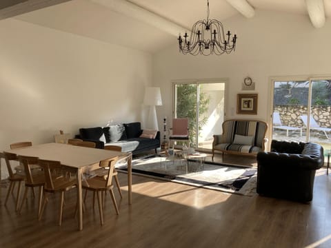 Villa climatisée avec piscine à St Remy Villa in Saint-Remy-de-Provence