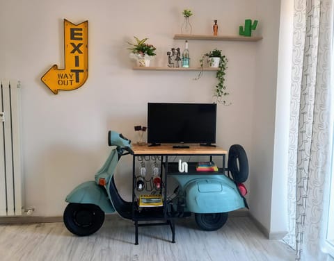 Communal lounge/ TV room, TV and multimedia, Evening entertainment