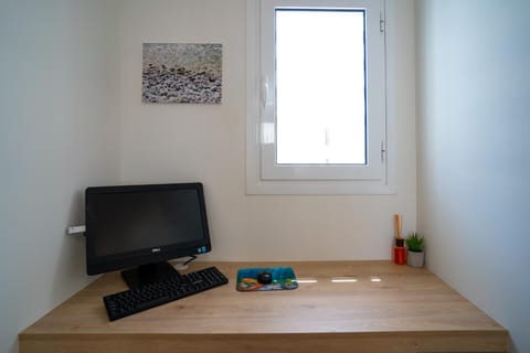 Maxblue 2 Apartment in Pireas