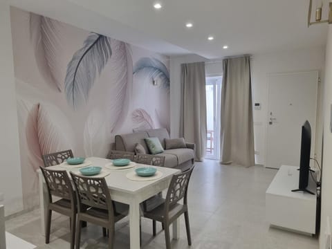 TV and multimedia, Living room, Dining area