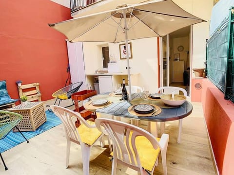 Patio, Balcony/Terrace, Living room, Dining area